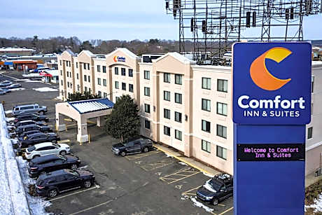 Comfort Inn & Suites Meriden East