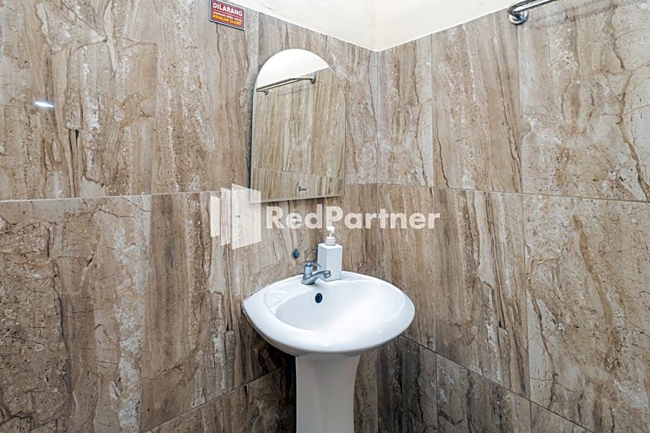 Boss Residence Serang Mitra RedDoorz