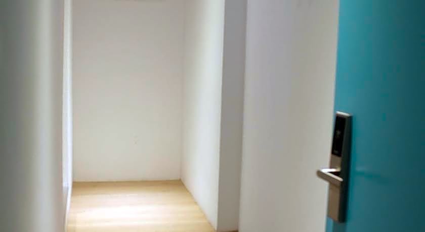 4Plus Hostel