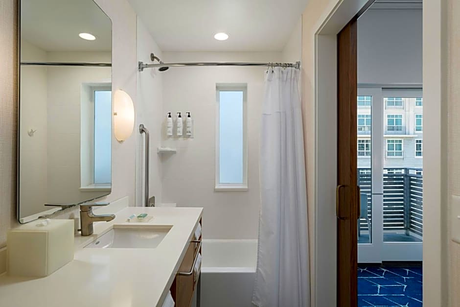 SpringHill Suites by Marriott Oceanside Beach