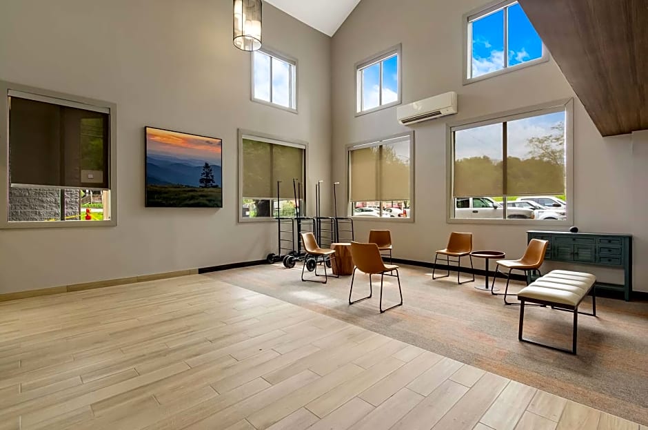 Graystone Lodge, Ascend Hotel Collection