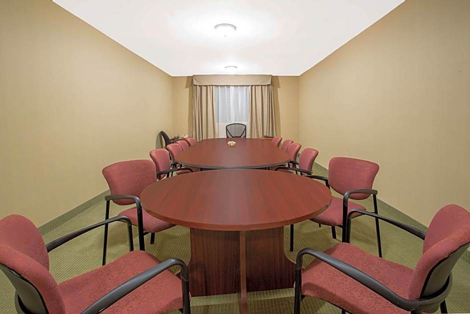 Ramada by Wyndham Williams Lake