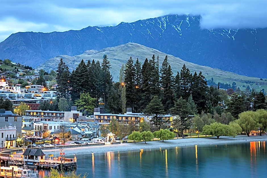 Novotel Queenstown Lakeside