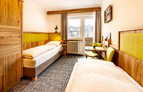 Twin Room with Balcony