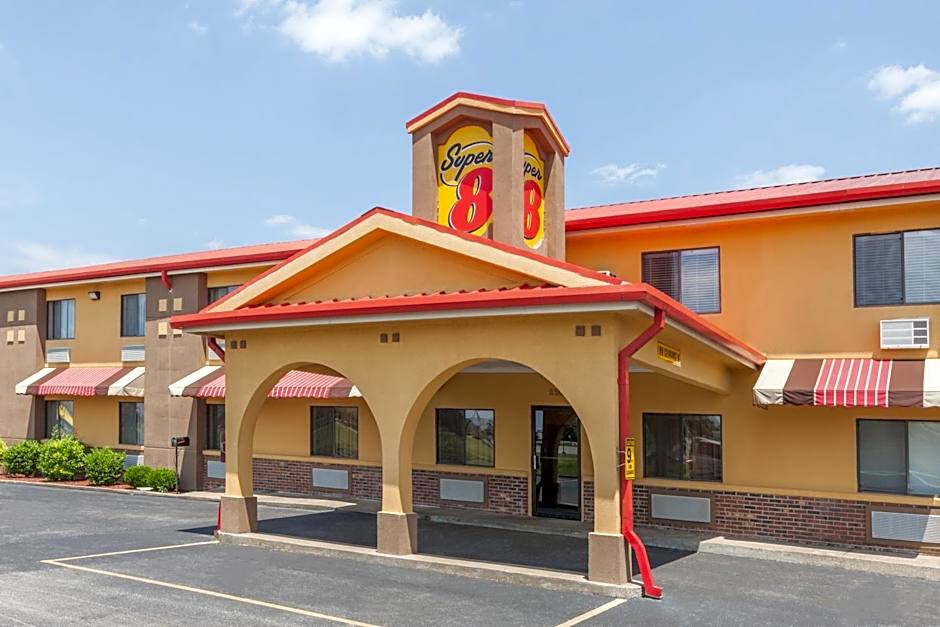 Super 8 by Wyndham Bowling Green South