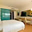 Oceania Hotel