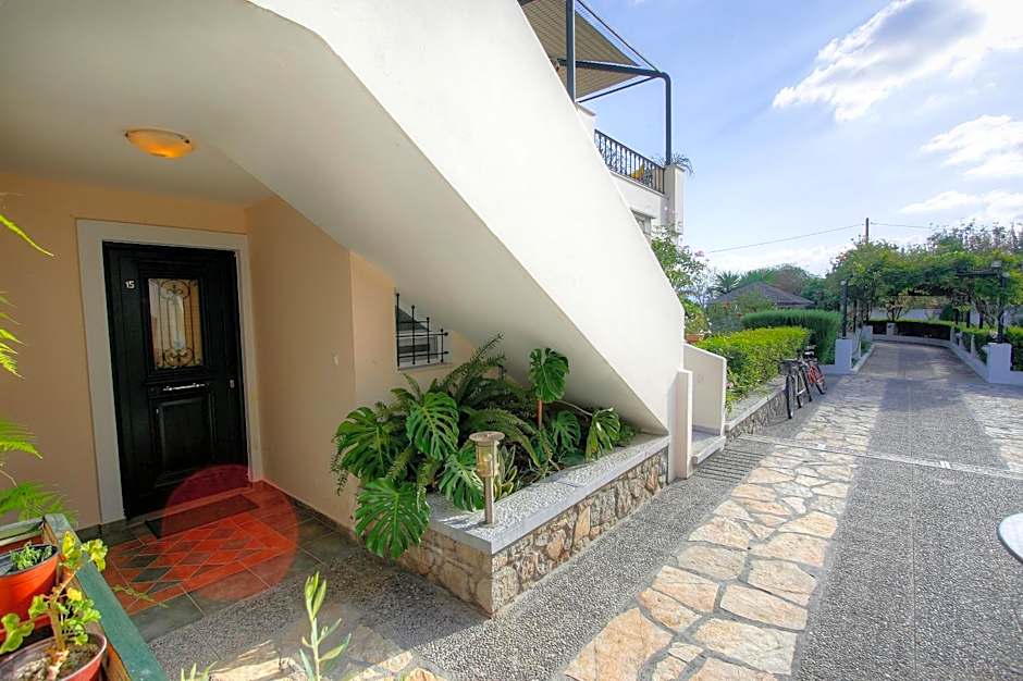 Sunny Garden Aparthotel