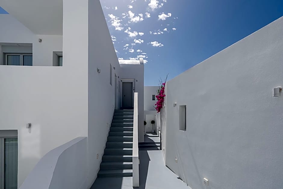 Cycladic Suites & Spa
