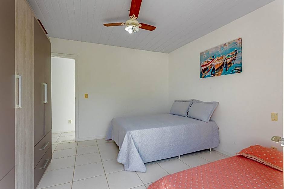 BJ09 Ótima Casa 5/4 - Piscina e Churrasqueira