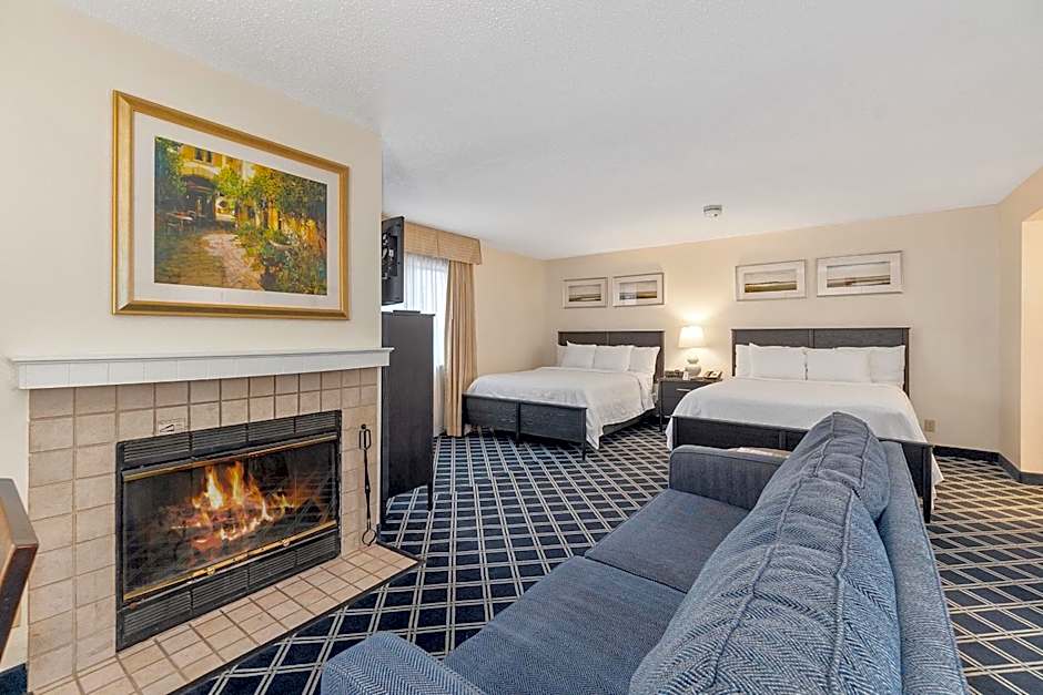 Residences at Daniel Webster