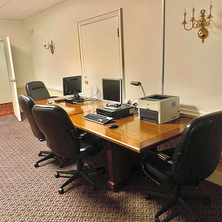 Ramada by Wyndham Seekonk Providence Area