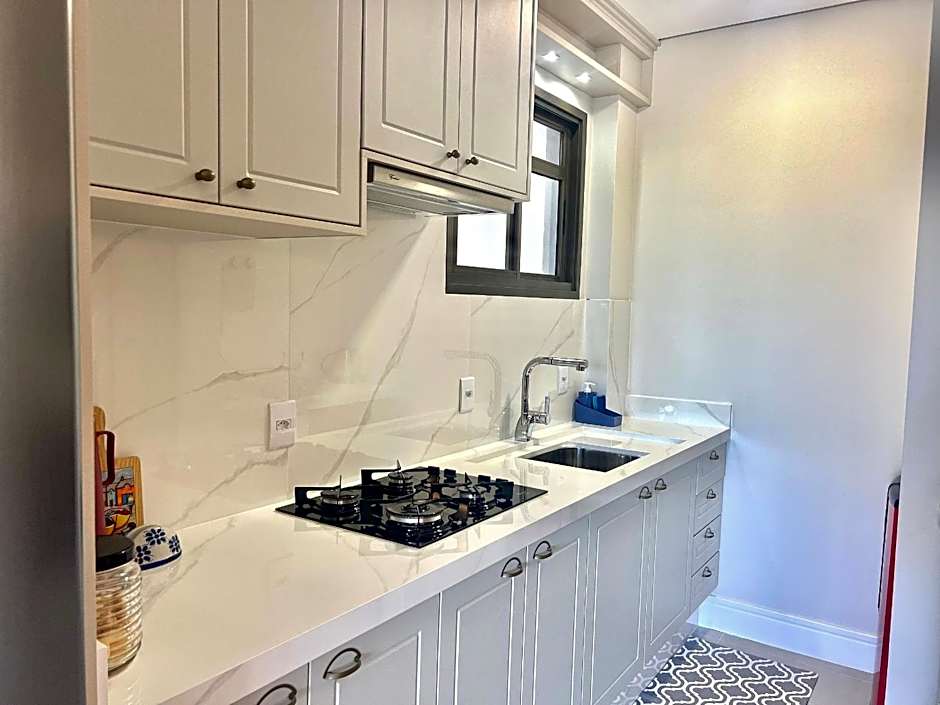 Lindo Apartamento! 100m da Praia Grande! EC01I