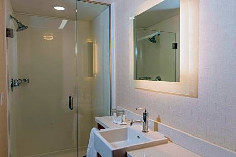 Executive Suite, 2 Queen, Sofa bed