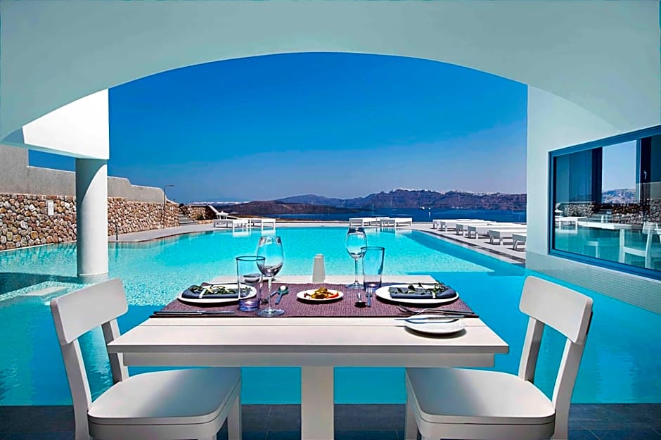 Acroterra Rosa Luxury Suites & Spa