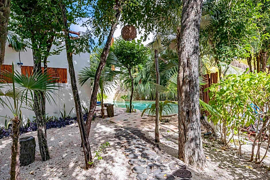 Niik Tulum