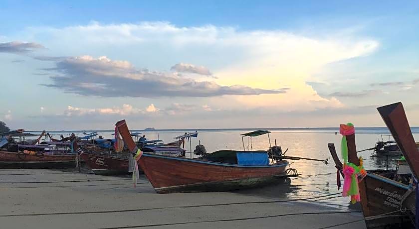 Phi Phi Sea and Hill