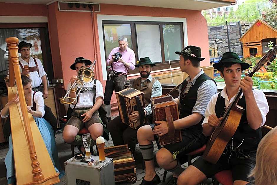 Hotel Zum Tiroler Adler