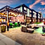 Holiday Inn & Suites St. Cloud By IHG