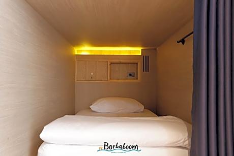 Capsule Single Bed
