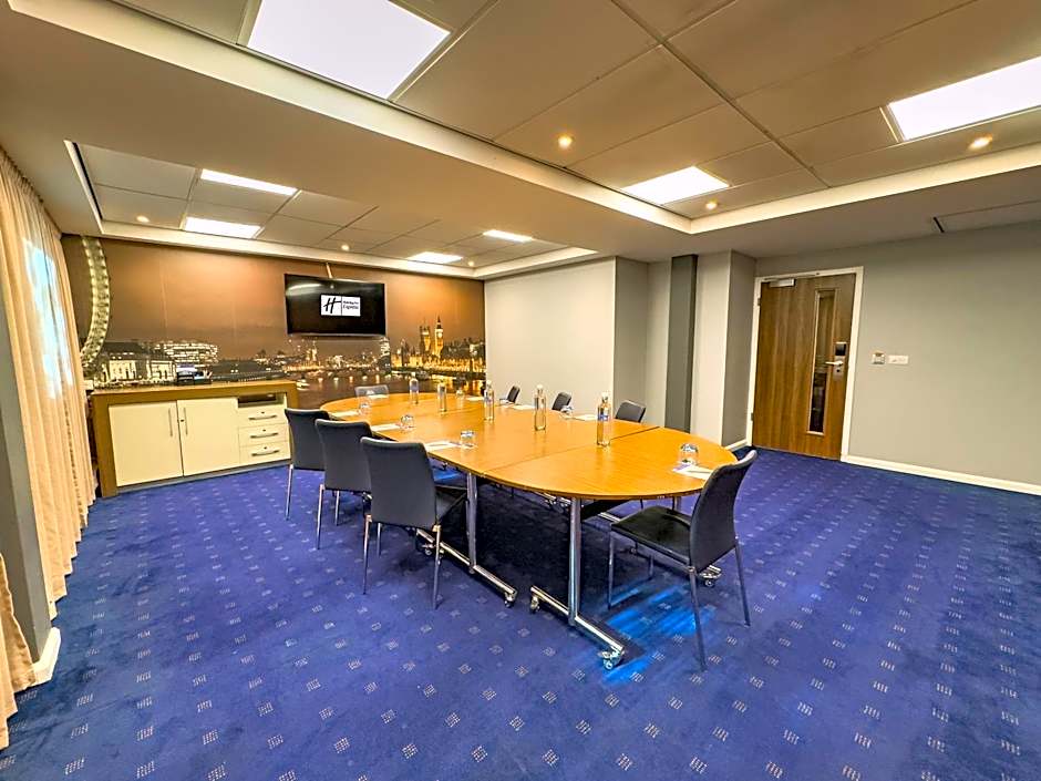 Holiday Inn Express London Stratford By IHG