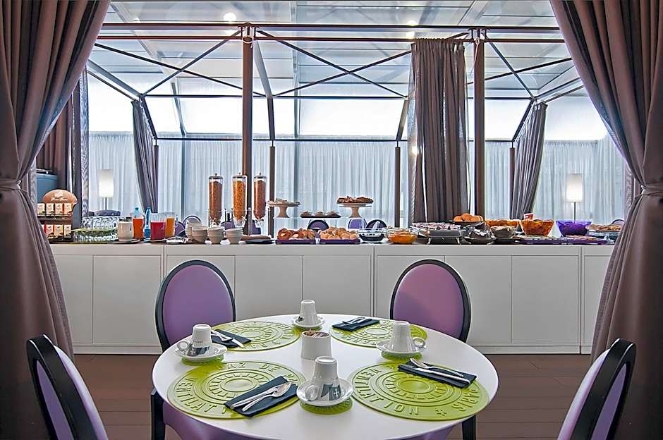 Hotel Caravel