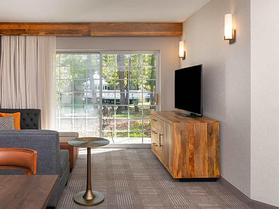 Cherry Valley Hotel