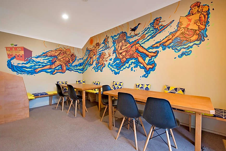 The Prince Albert Backpackers & Bar
