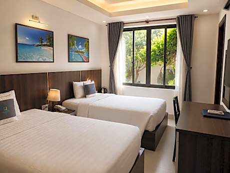 Twin Room with Garden View