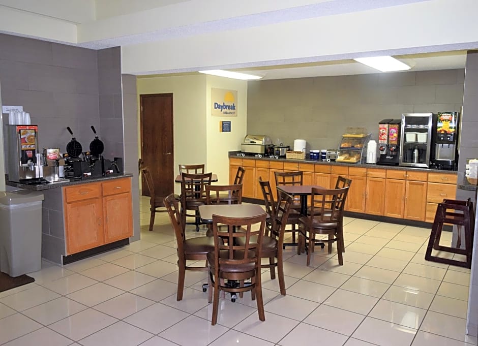Days Inn by Wyndham Portage