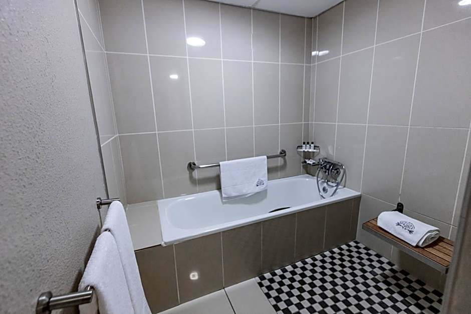 Hotel 247 @ White River