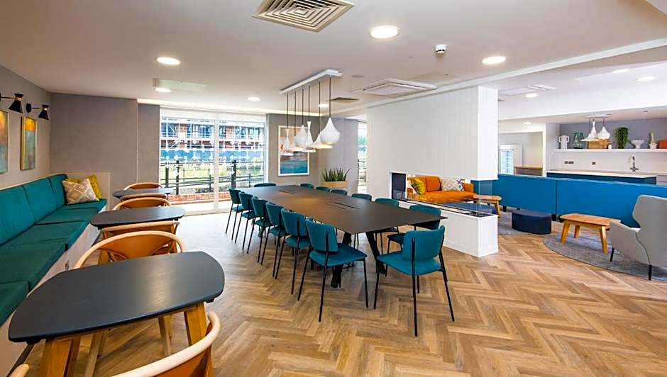 StayBridge Suites Cardiff By IHG