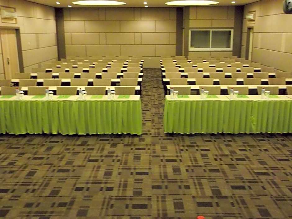 Dewarna Hotels Sutoyo