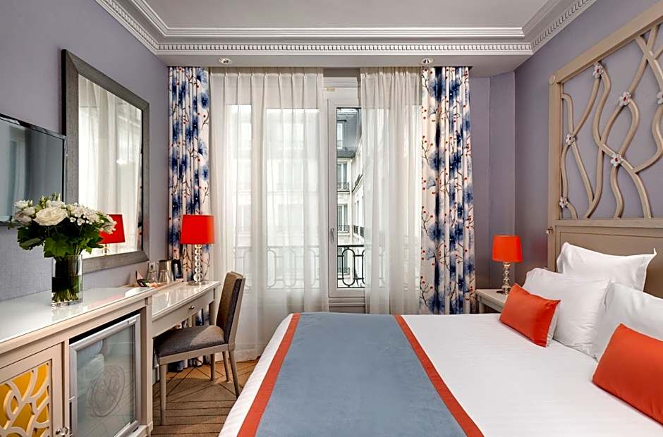 Rochester Champs-Elysees Hotel