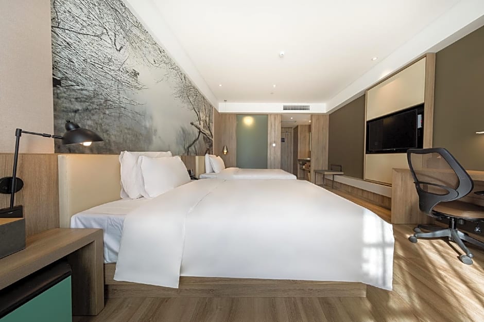 Atour Hotel Kunming Dian Lake