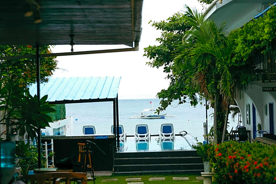 Pescadores Suites Moalboal