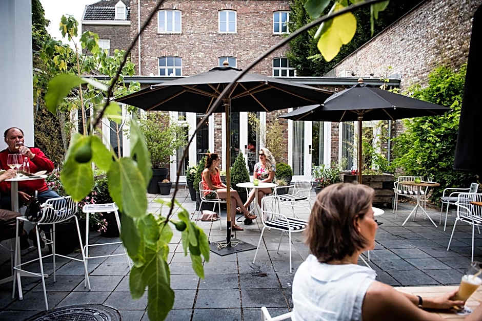 Fitz Roy Urban Hotel, Bar and Garden