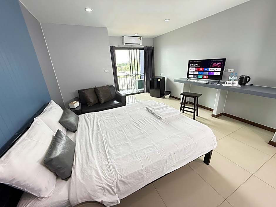 BAAN PAKNAM HOTEL