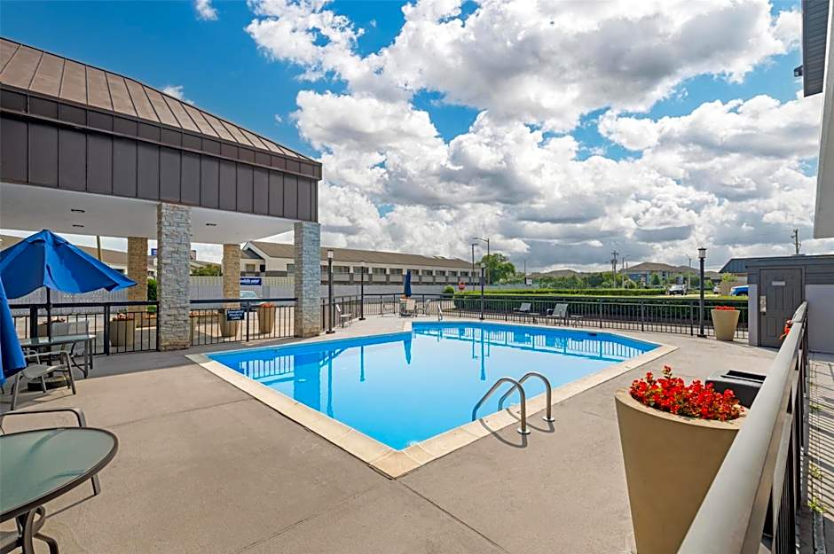 Best Western Center Inn