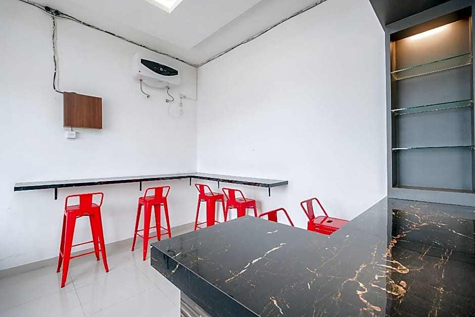 RedDoorz Plus @ Grand Tara Homestay Palembang