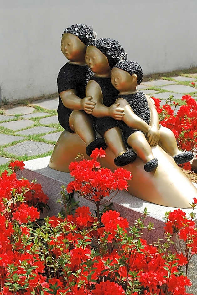 Meta Pension, DamYang