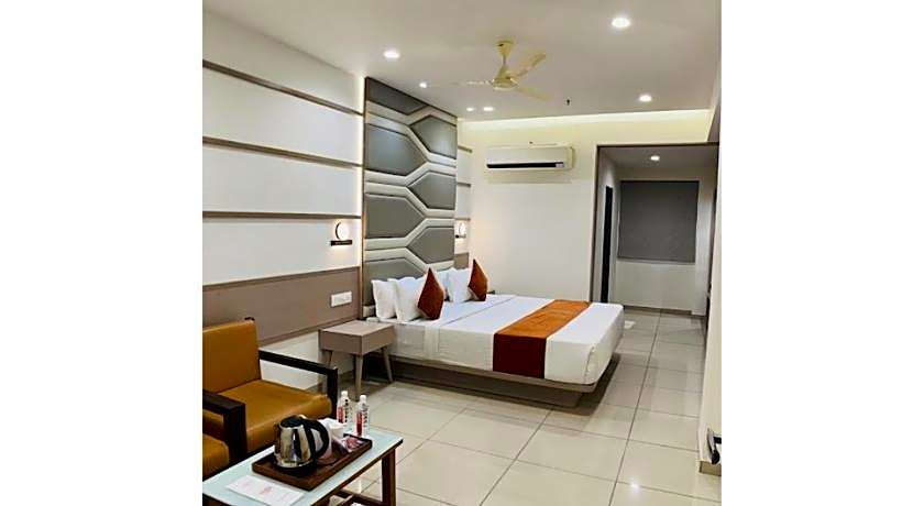 Hotel Ashray Inn Express