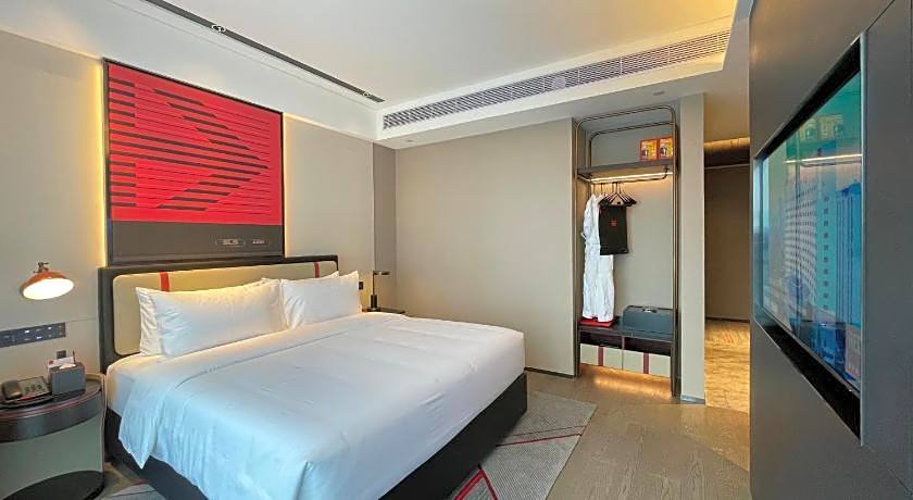 Radisson RED Guangzhou South Railway Station