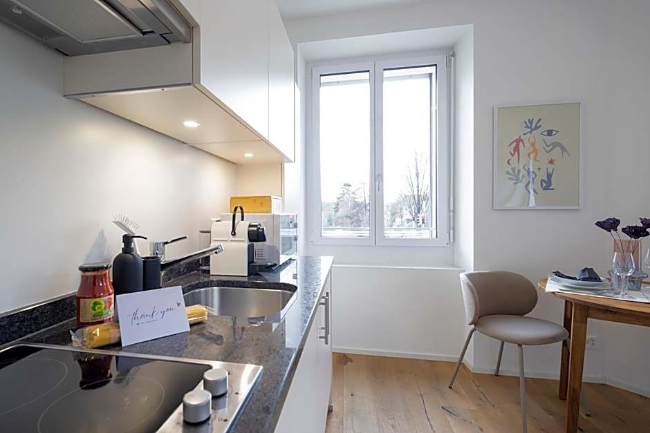 STAYY The River - contactless check-in