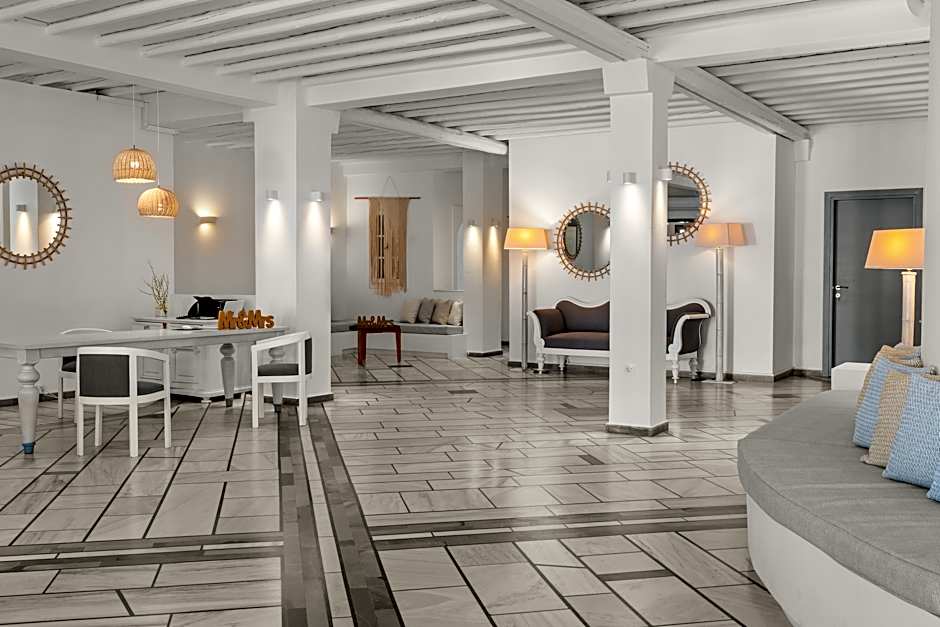 Mr & Mrs White Tinos