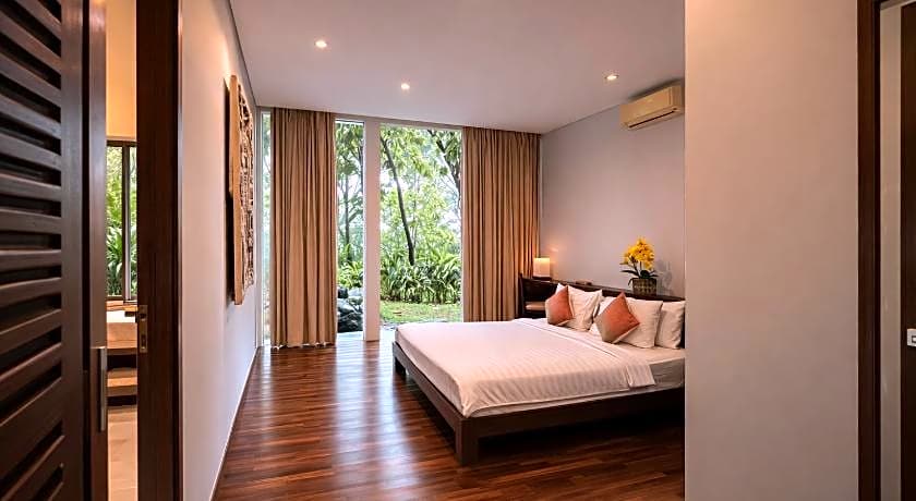 K Gallery Hotel