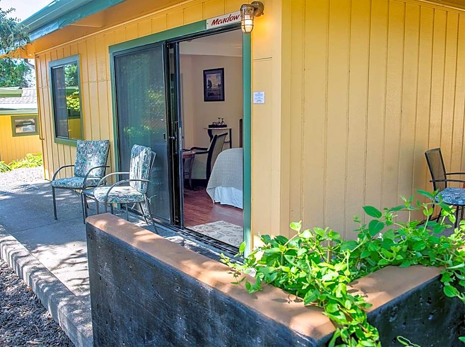 Inn at Buckhorn Cove