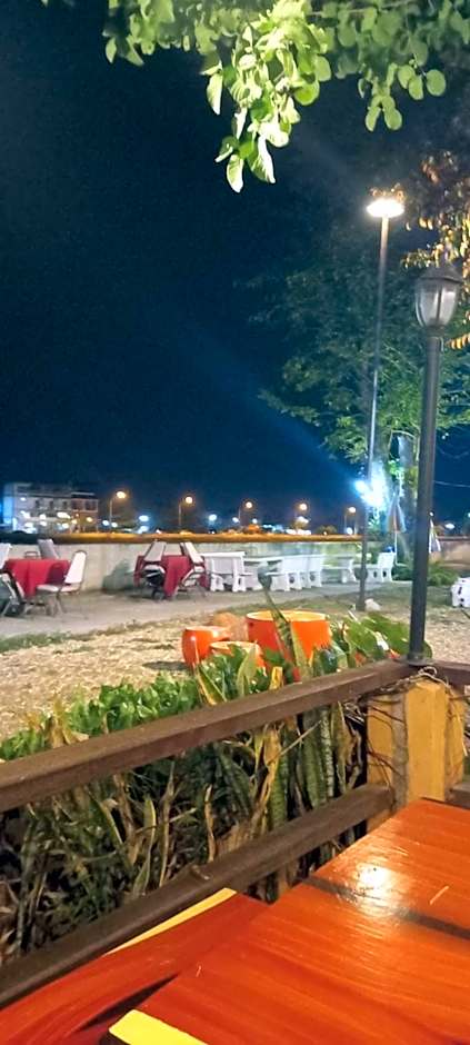 Good View Nan Restaurant & hotel