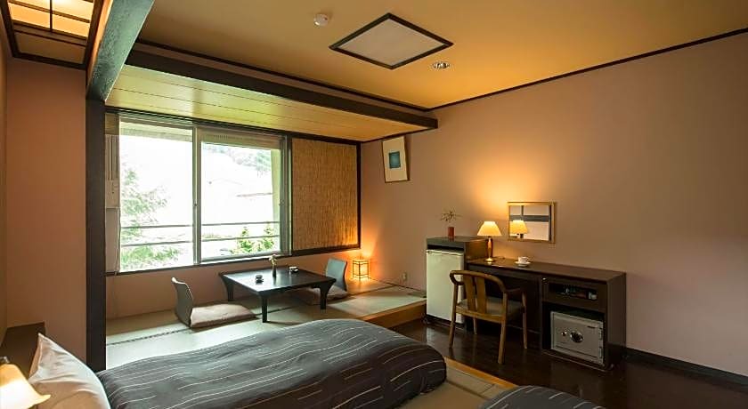 Takamiya Hotel Lucent