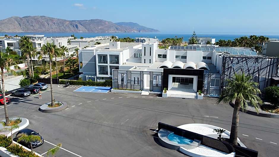 Delfina Tropic Beach