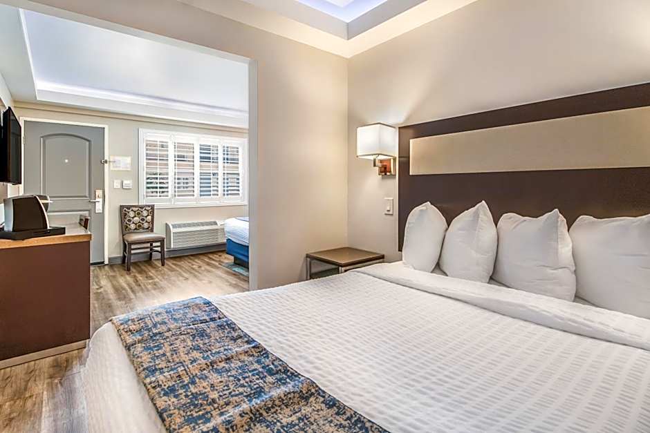 Inn at 50 Long Beach Convention Center